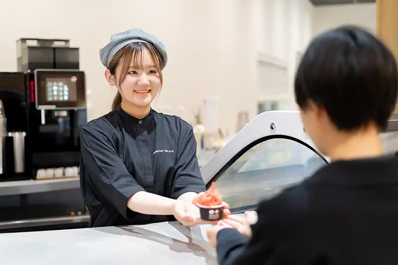 カフェスタッフ　非常勤